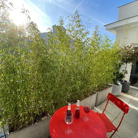 New Disneyland Paris Panoramic View 8 Pax, 2 Parking Serris