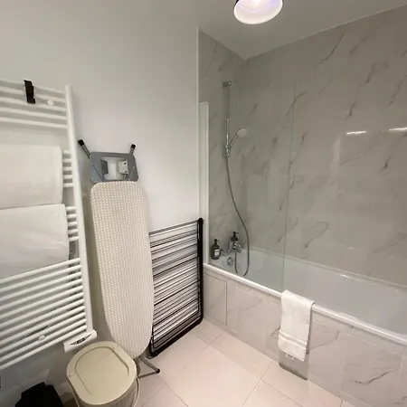 New Disneyland Paris Panoramic View 8 Pax, 2 Parking * Serris